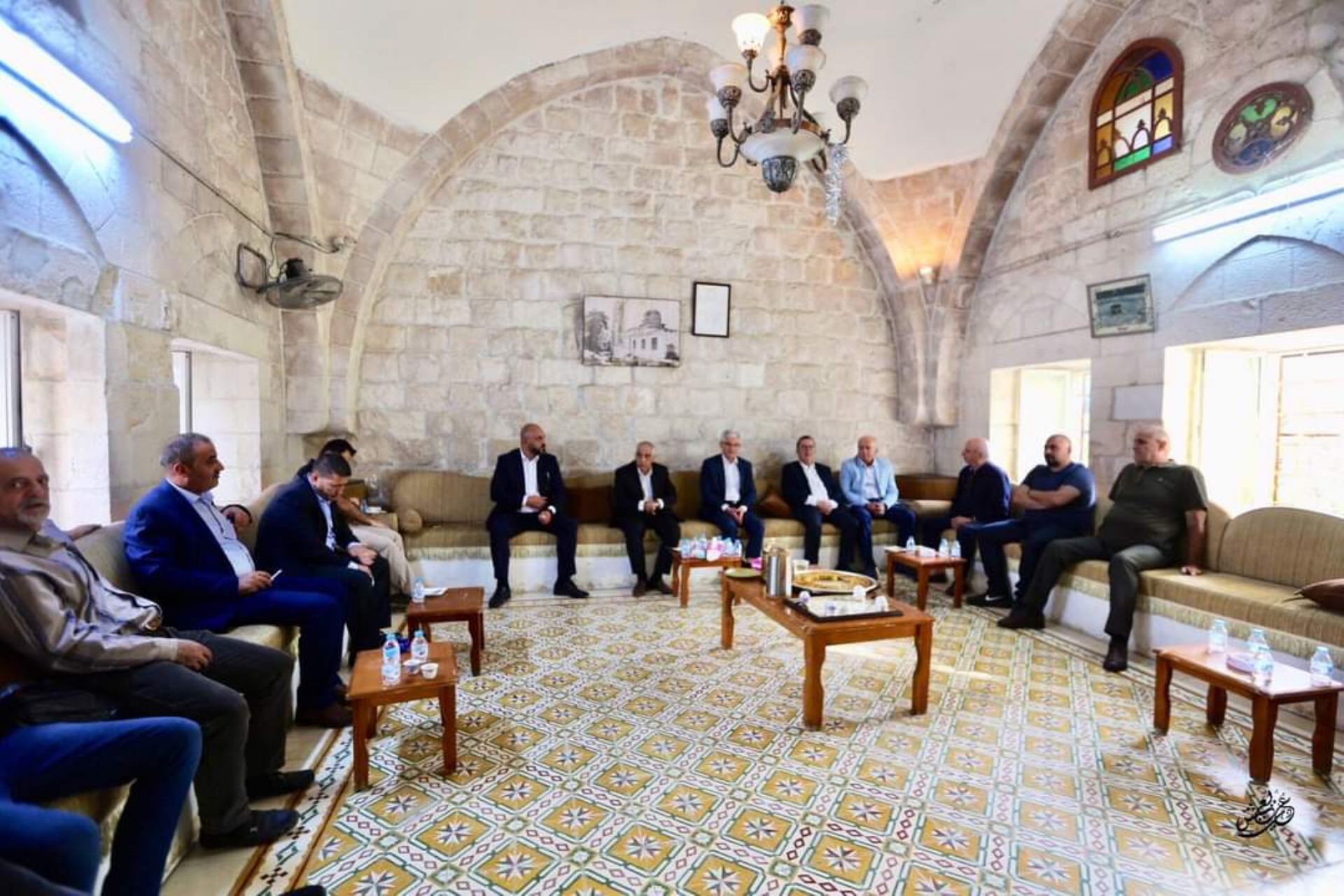السفير التركي في فلسطين يزور قصر آل آغا النمر في نابلس